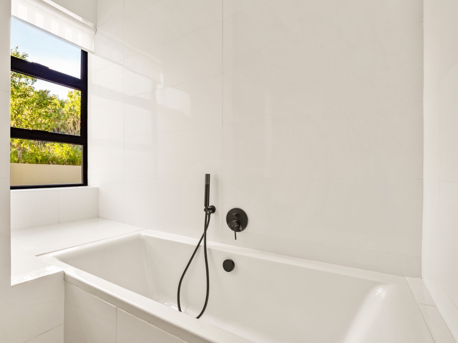 5 Bedroom Property for Sale in Pezula Private Estate Western Cape